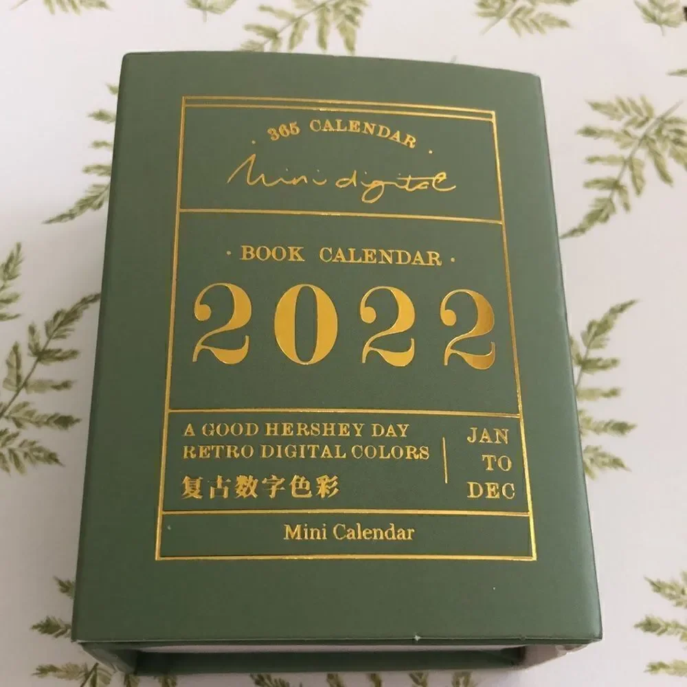 Mini Books calendar 2022 with 365 days journaling